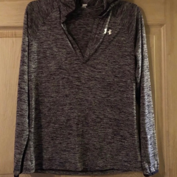 Under Armour Tops - Under Armour hoodie Med